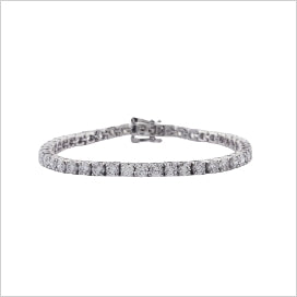 Pandora Moments Heart Clasp Snake Chain BraceletOur simple yet striking Pandora Moments clip charm is decorated with a row of knotted hearts. The design features a combination of the iconic heart and the classic lLabrio jewelryLabrio JewelryPandora Moments Heart Clasp Snake Chain Bracelet