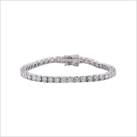 Silver Diamond Chain BraceletOur simple yet striking Pandora Moments clip charm is decorated with a row of knotted hearts. The design combines the iconic heart and the classic love knot, giving Labrio jewelryLabrio JewelrySilver Diamond Chain Bracelet